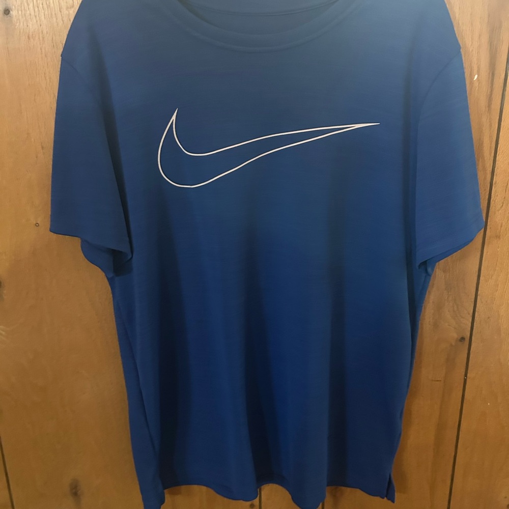 Nike Men's Deep Blue Short Sleeve Tee